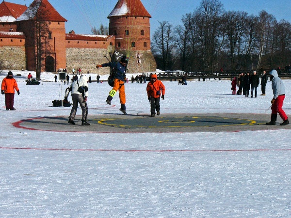 ２００７年世界選手権リトアニア　氷結した湖の上で開催
